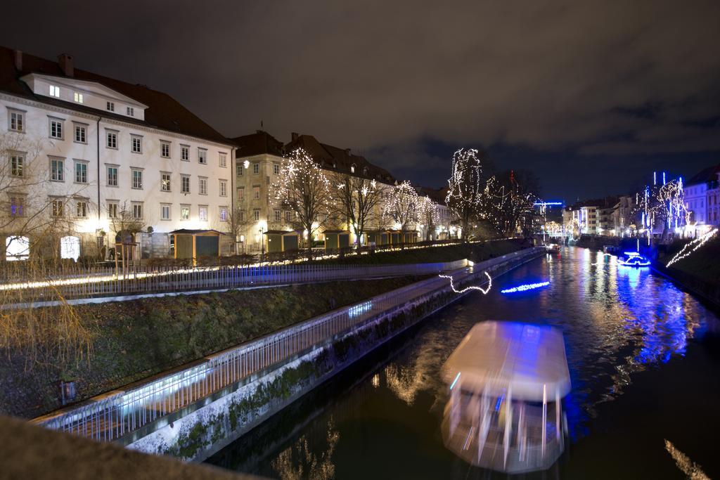 Zois Apartments Ljubljana Bagian luar foto